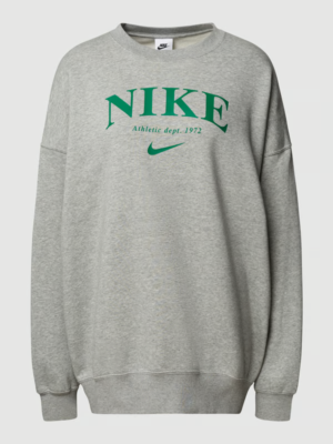 nike essentials retro